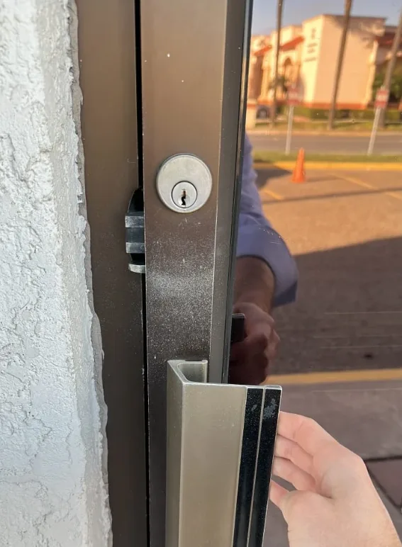 Emergency commercial lockout assistance for office building by Triton Locksmith Plantation Plantation and surrounding cities